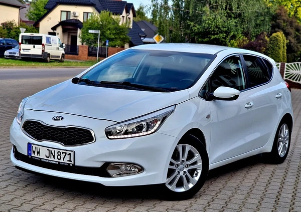 Kia Ceed cena 45800 przebieg: 60000, rok produkcji 2015 z Drawsko Pomorskie małe 781